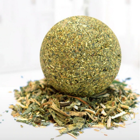 Bola de catnip para gatos
